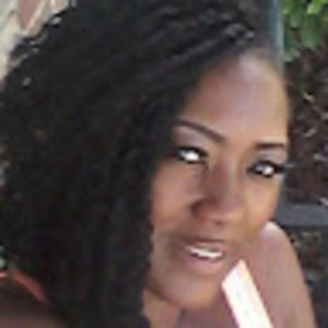 Meet your Posher, Yolanda